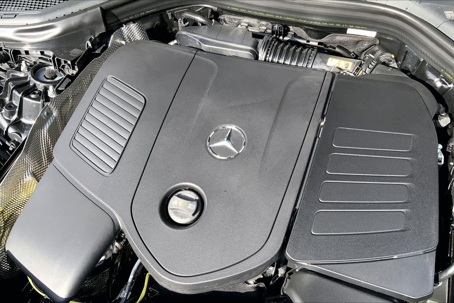 New 2027 Graphite Grey Metallic Mercedes-Benz GLC 300 image 27