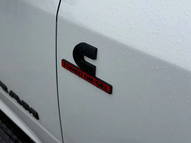 New 2026 Bright White Clear-Coat Exterior Paint RAM Laramie image 7