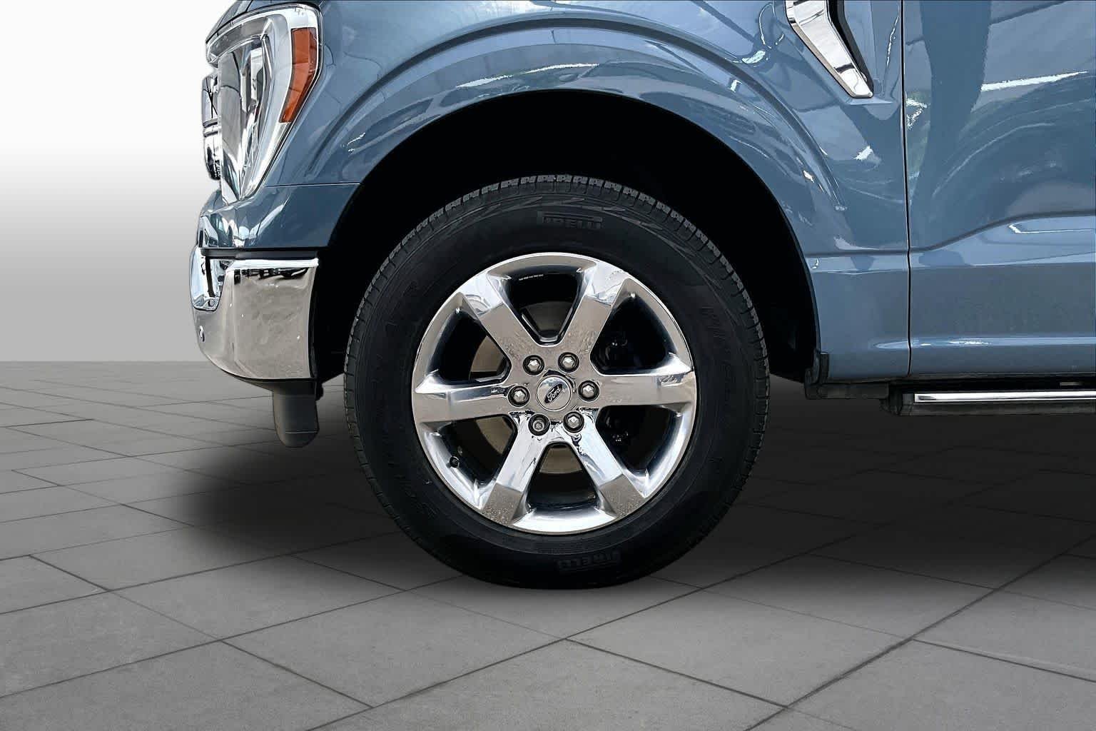 Used 2023 Azure Gray Metallic Tri-Coat Ford LARIAT image 11