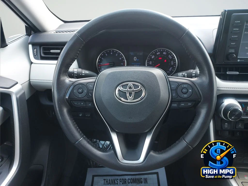 Used 2021 Gray Toyota XLE Premium image 20