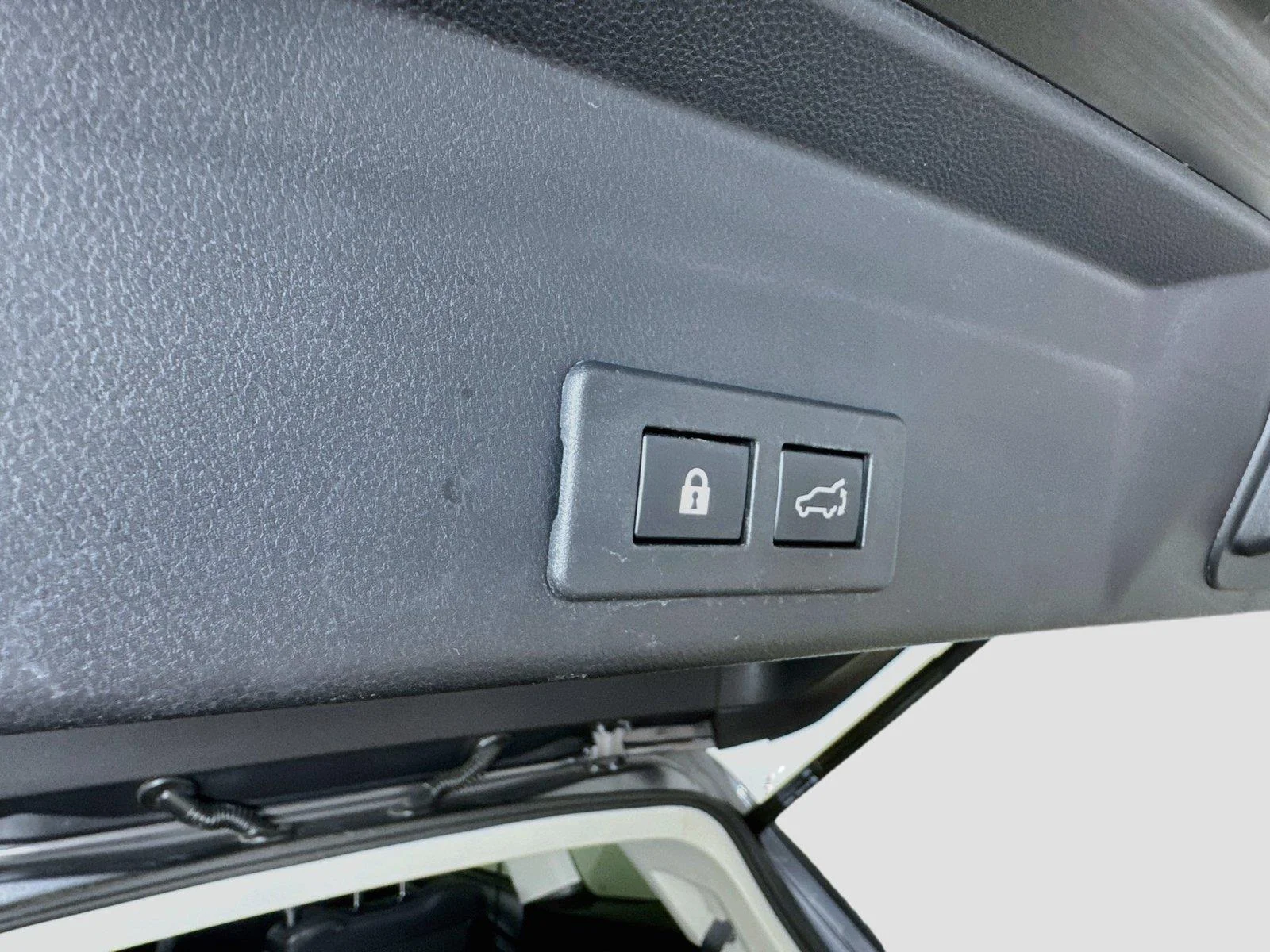 Used 2022 Magnetite Gray Metallic Subaru Limited image 36