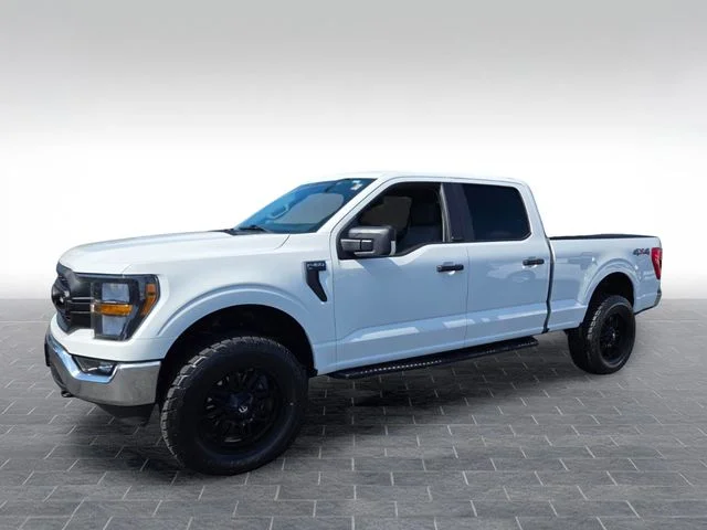 Used 2023 White Ford XL image 3