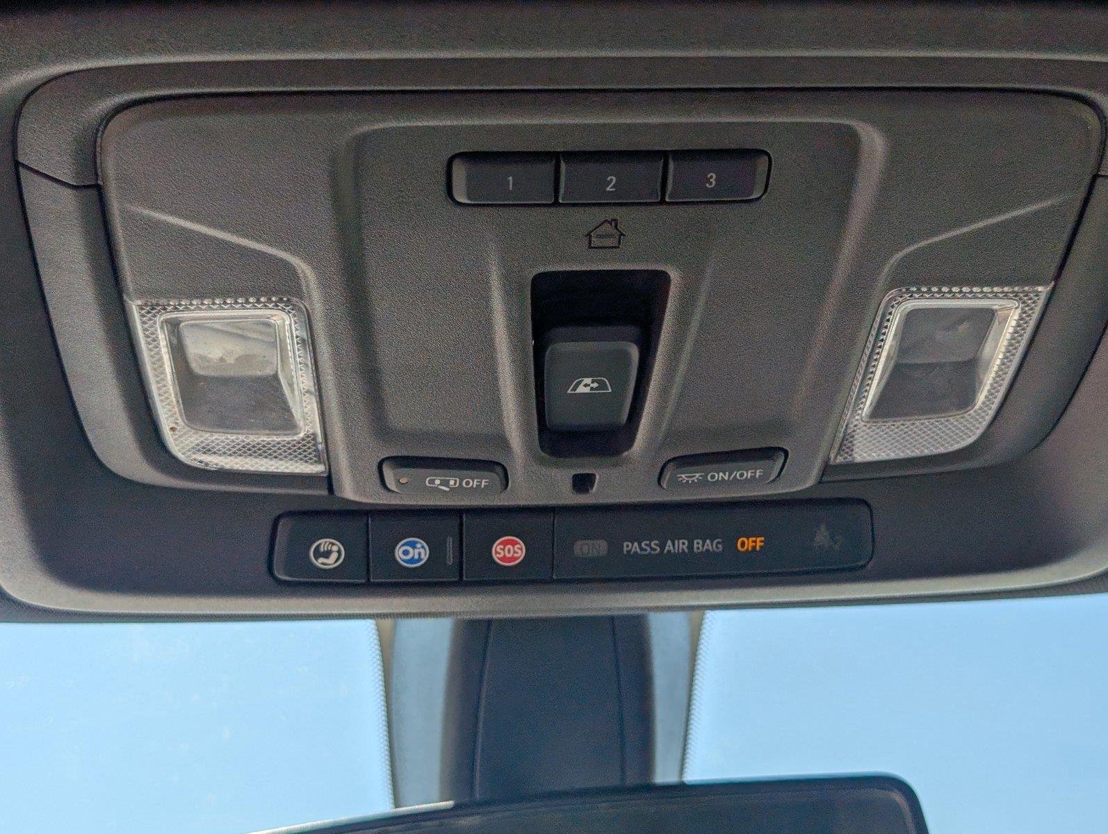 Used 2020 SUMMIT WHITE Chevrolet LT Trail Boss image 21