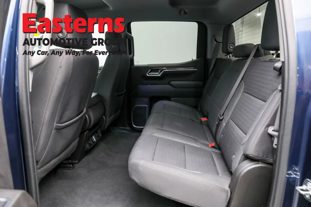 Used 2022 Blue Chevrolet LT image 22