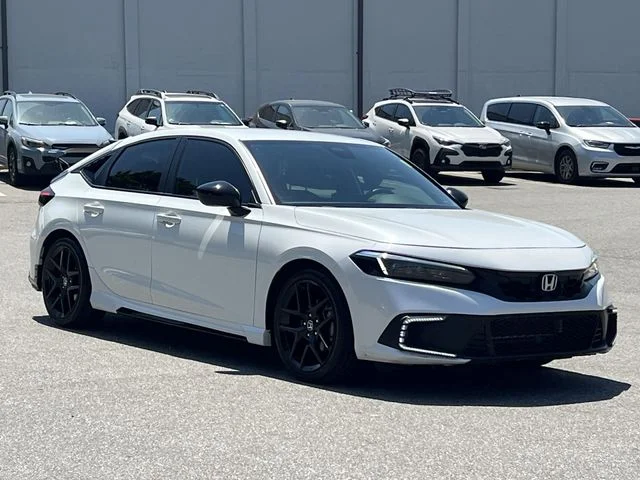 Used 2024  Honda Sport image 15
