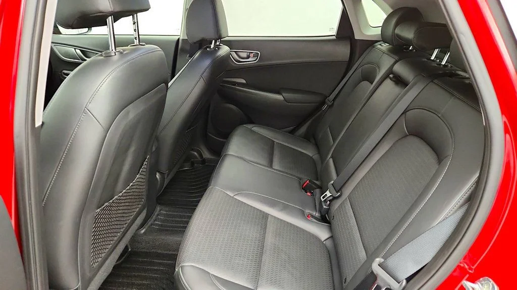 Used 2021 Pulse Red Hyundai Ultimate FWD image 21