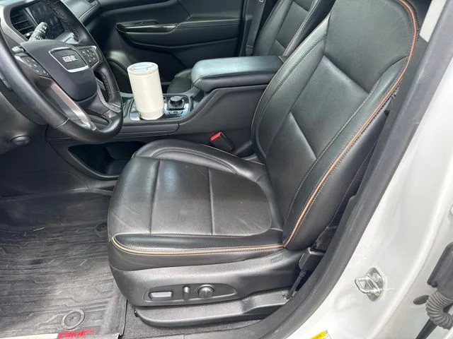 Used 2023 White GMC AT4 image 11