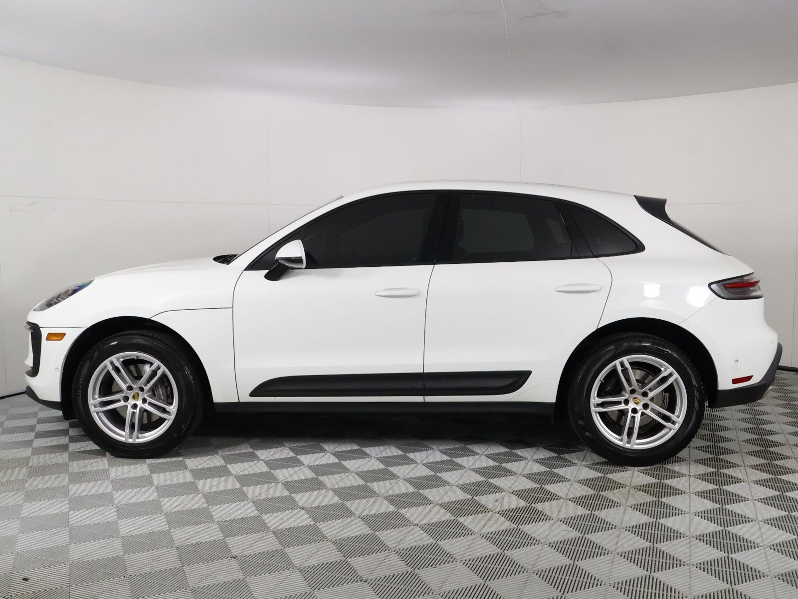 Certified Used 2023 White Porsche  image 2