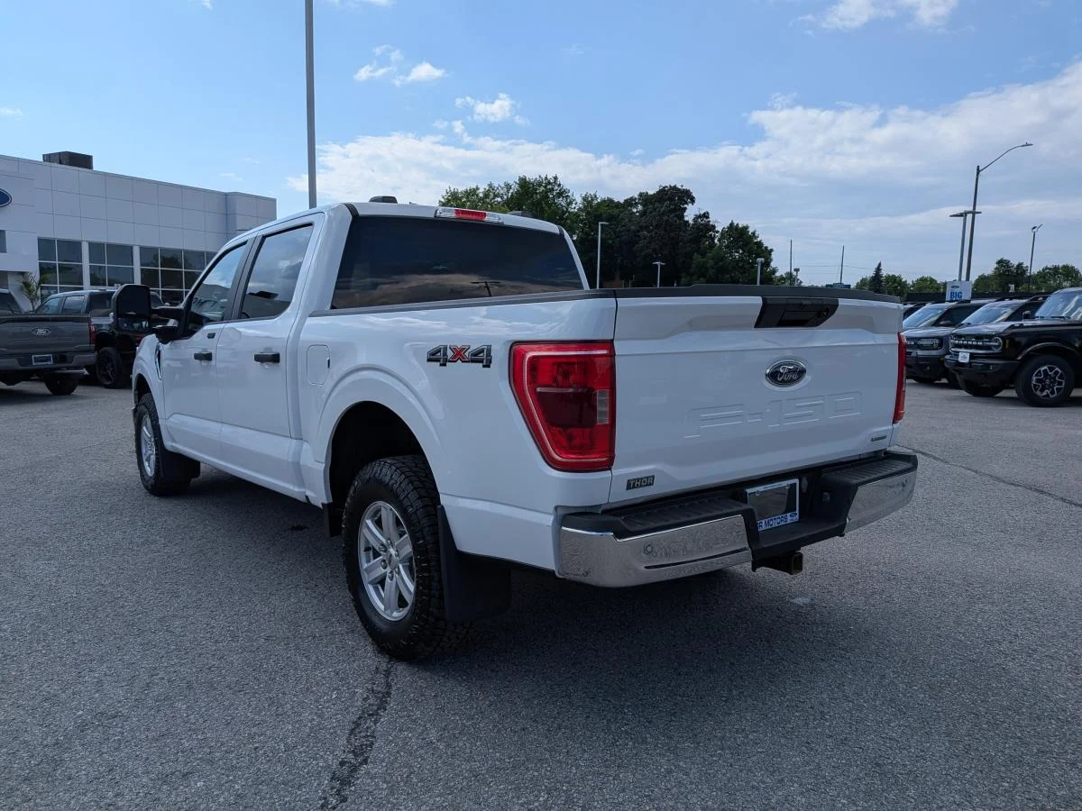 Used 2023 White Ford Xlt 4wd Supercrew image 8