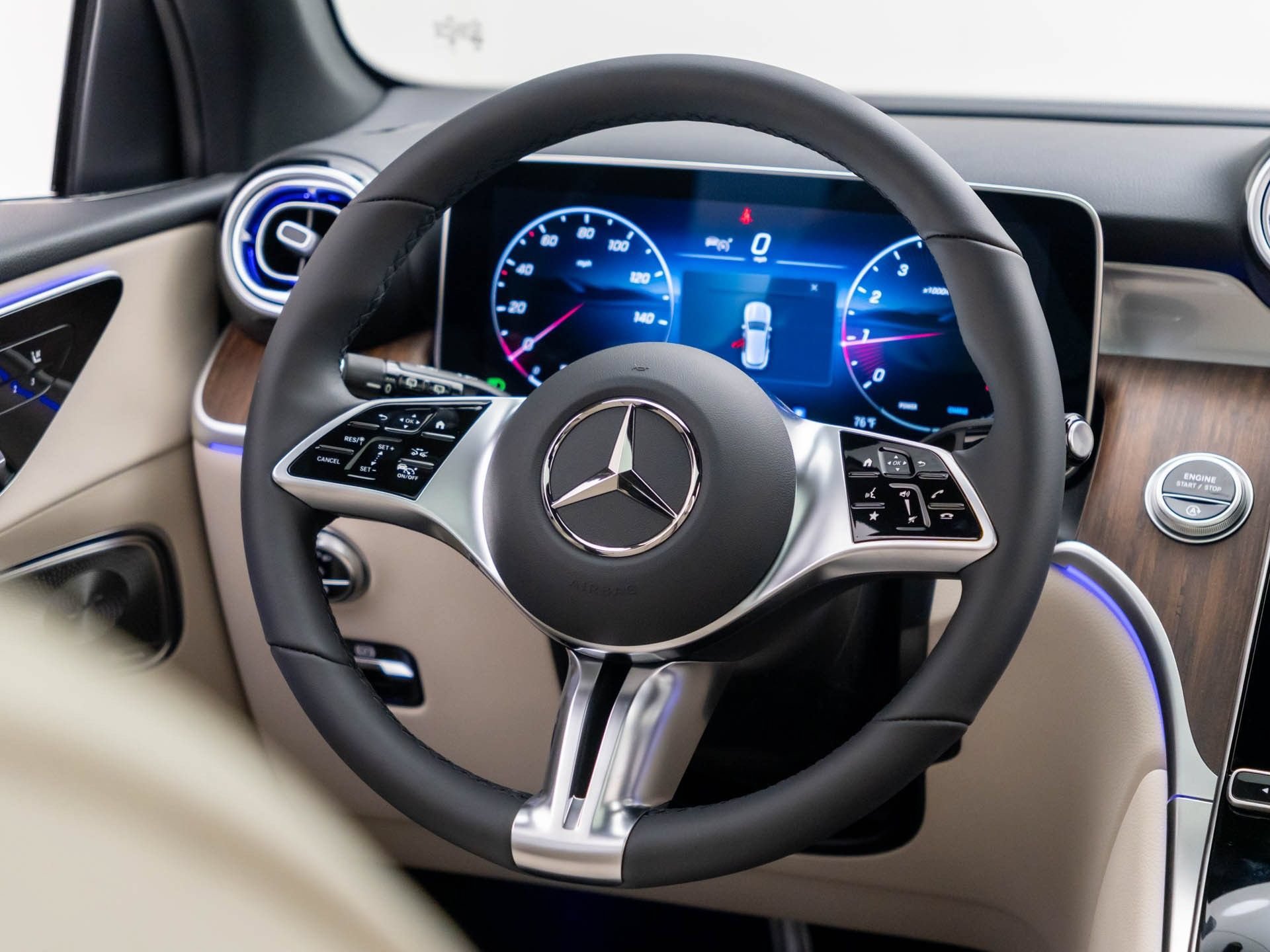 New 2027 Polar White Mercedes-Benz GLC 300 image 53