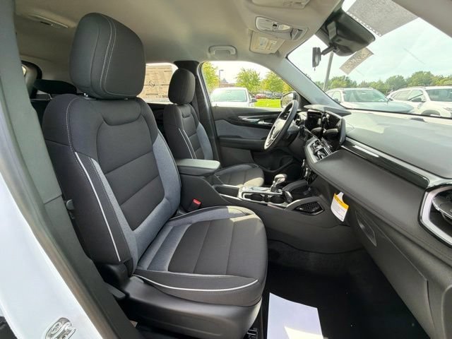 New 2026 Summit White Chevrolet LT image 29