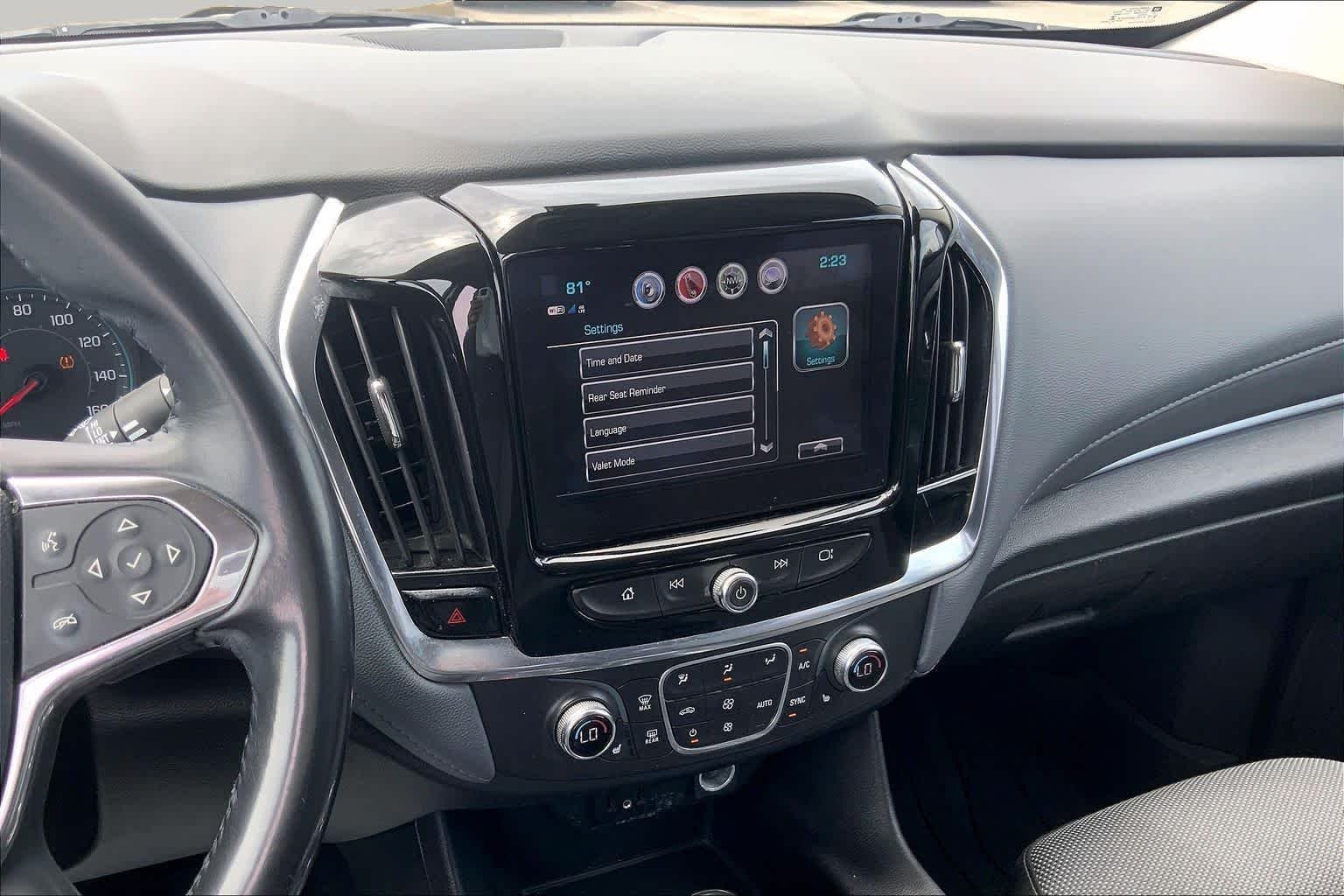 Used 2019 Mosaic Black Metallic Chevrolet LT Cloth image 7
