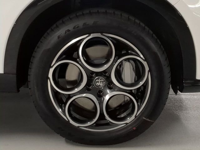 2025 Alfa Romeo Tonale Base - Photo 9