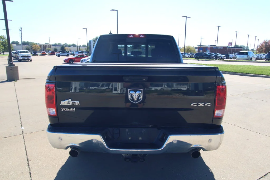 Used 2018 Brilliant Black Crystal Pearlcoat Ram Big Horn image 14