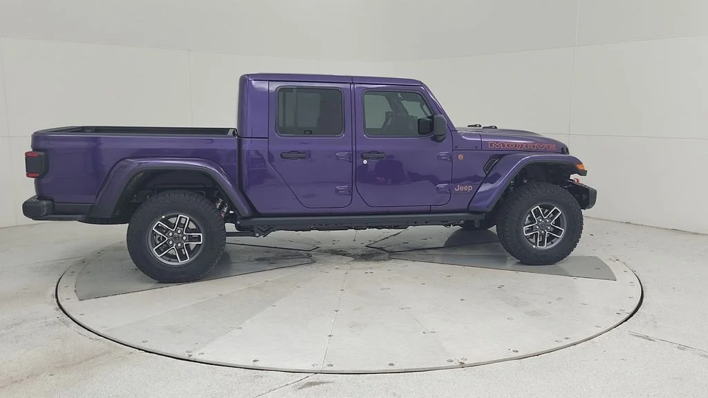 New 2026 Reign Exterior Paint Jeep Mojave X image 16