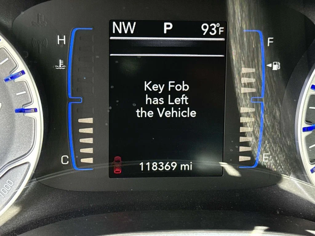 Used 2018 White Chrysler Touring L image 37