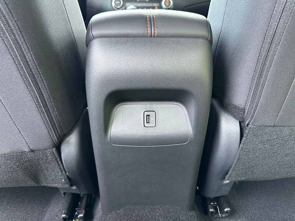 2025 Nissan Sentra SR - Photo 18