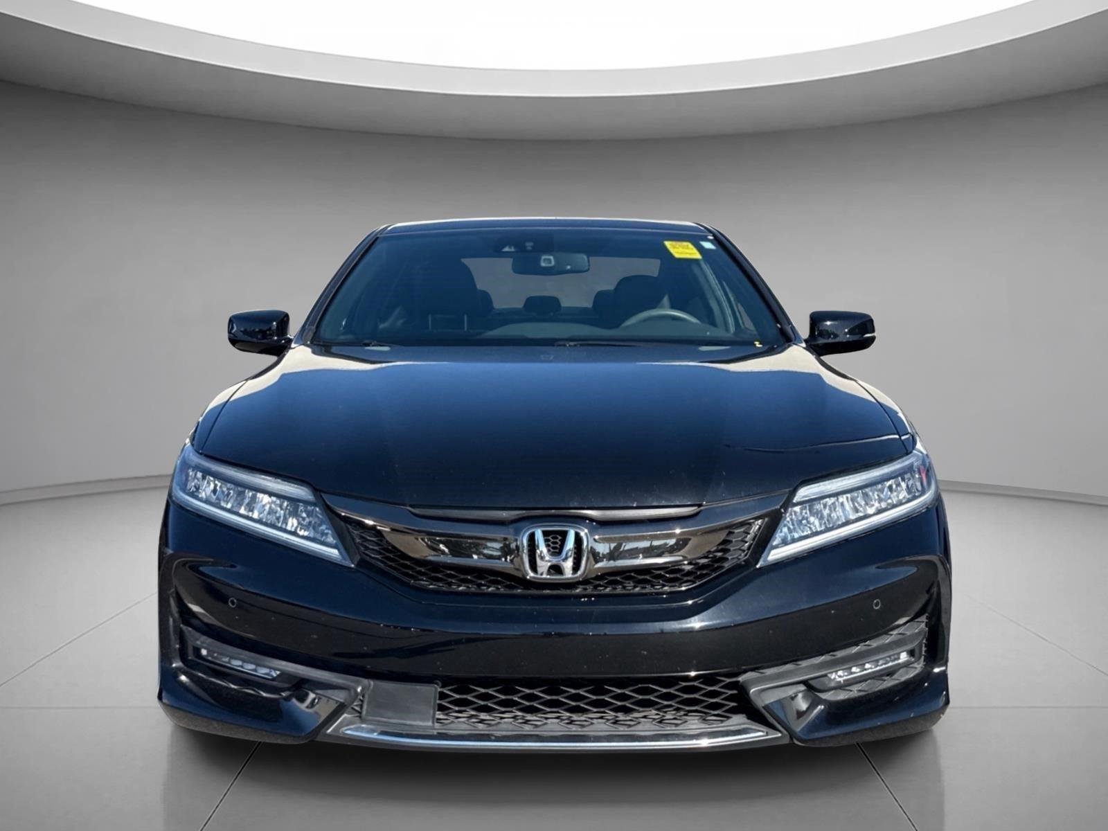 Used 2017 Crystal Black Pearl Honda Touring image 24