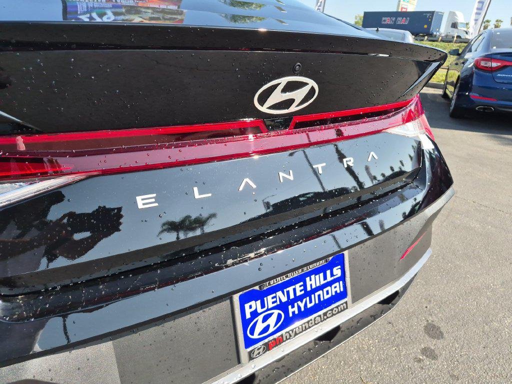 New 2026 Black Hyundai SEL Sport Plus image 10