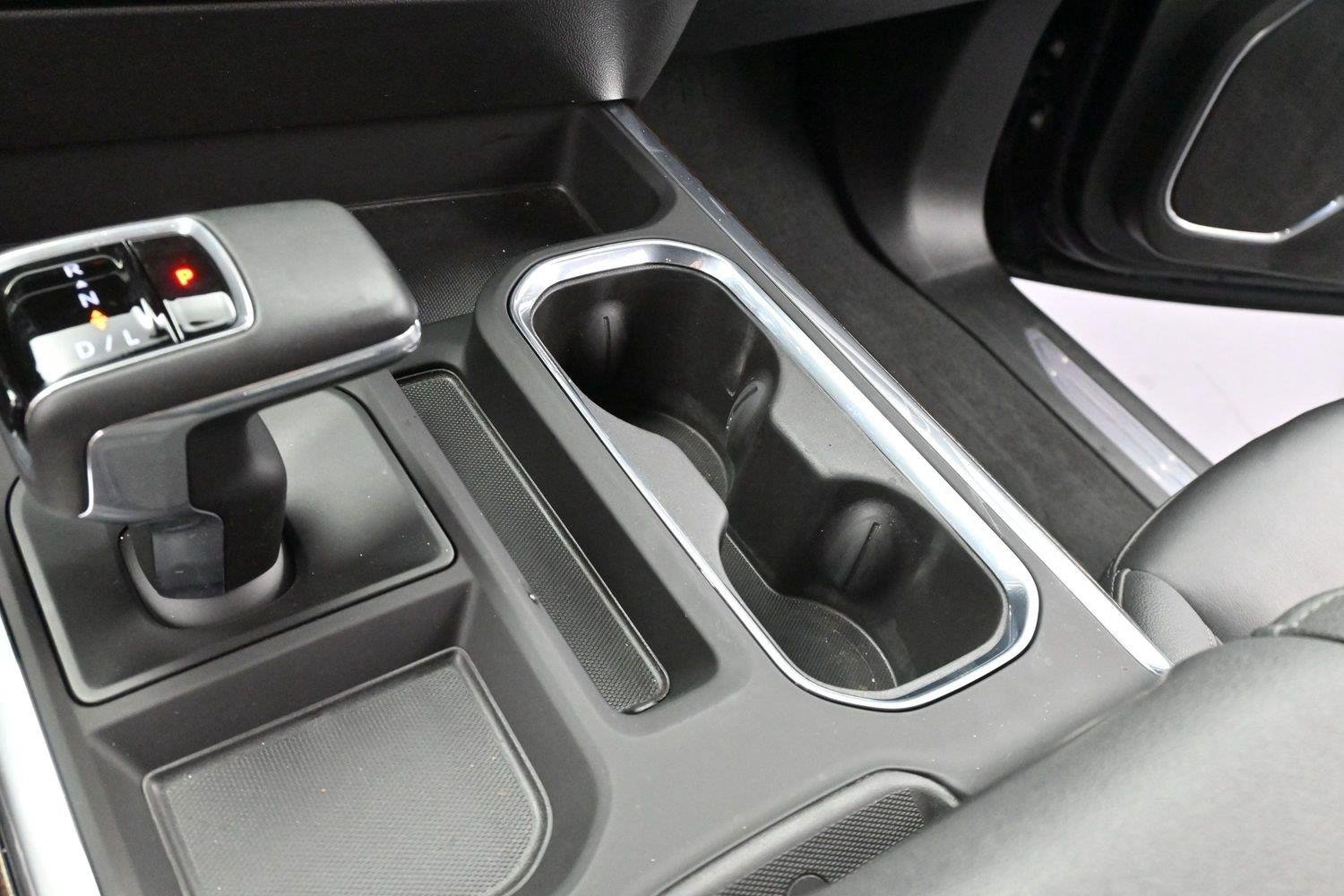 Used 2025 Onyx Black GMC Elevation image 19