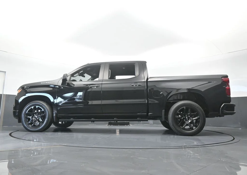 Used 2024 Black Chevrolet Custom image 52