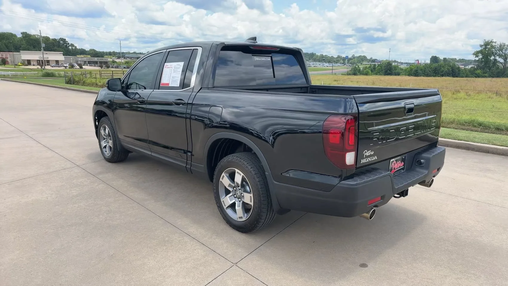 Used 2025 Black Honda RTL image 7