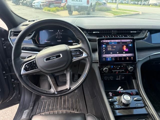 Used 2023 Gray Metallic Jeep Overland image 11