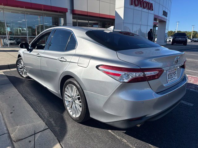 Used 2019 Silver Toyota  image 4