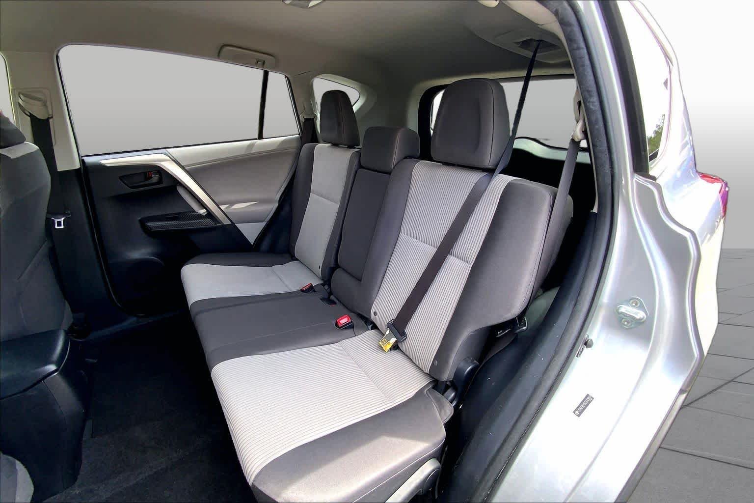 Used 2013 Classic Silver Metallic Toyota LE image 21