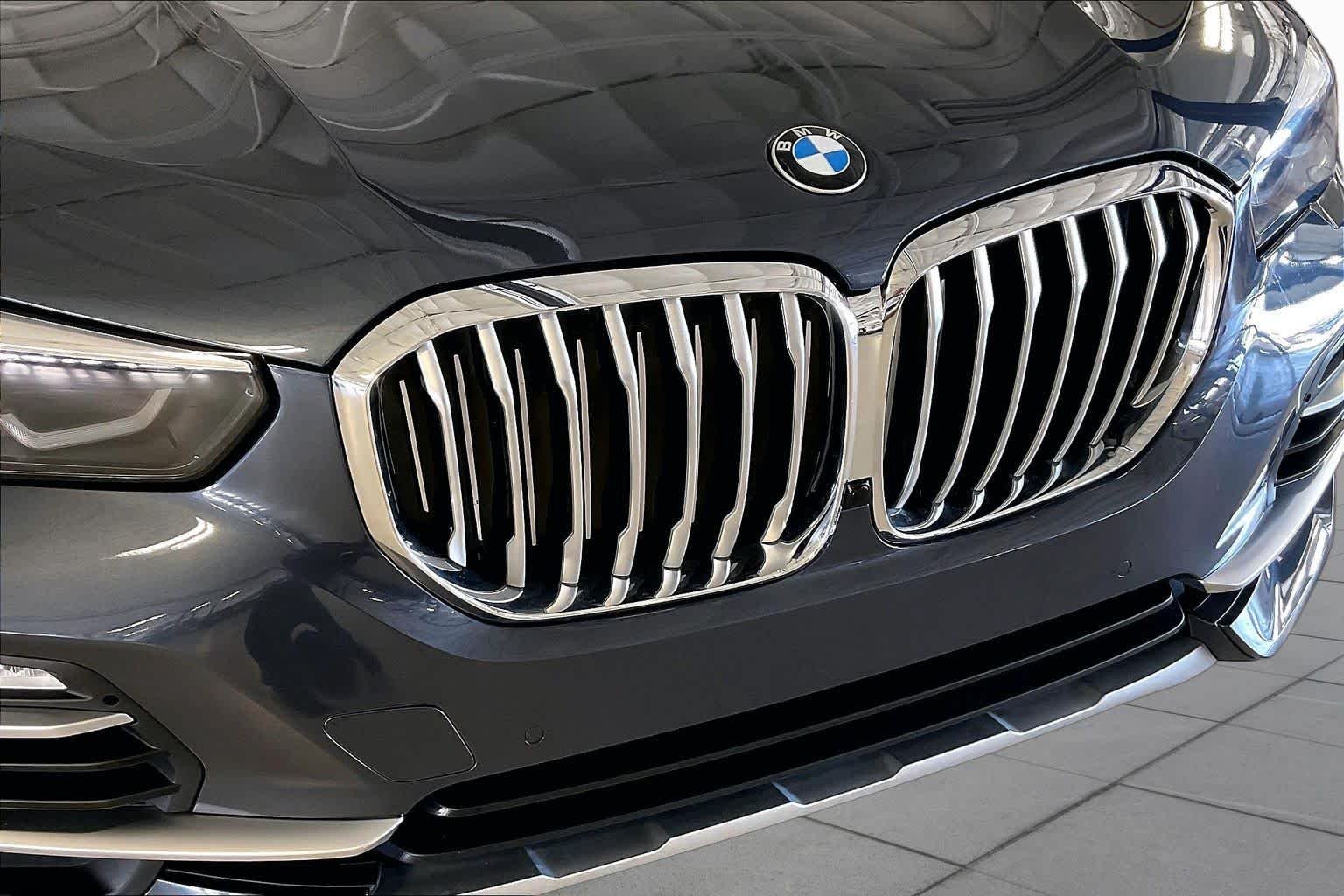 Used 2019 Arctic Grey Metallic BMW xDrive40i image 60