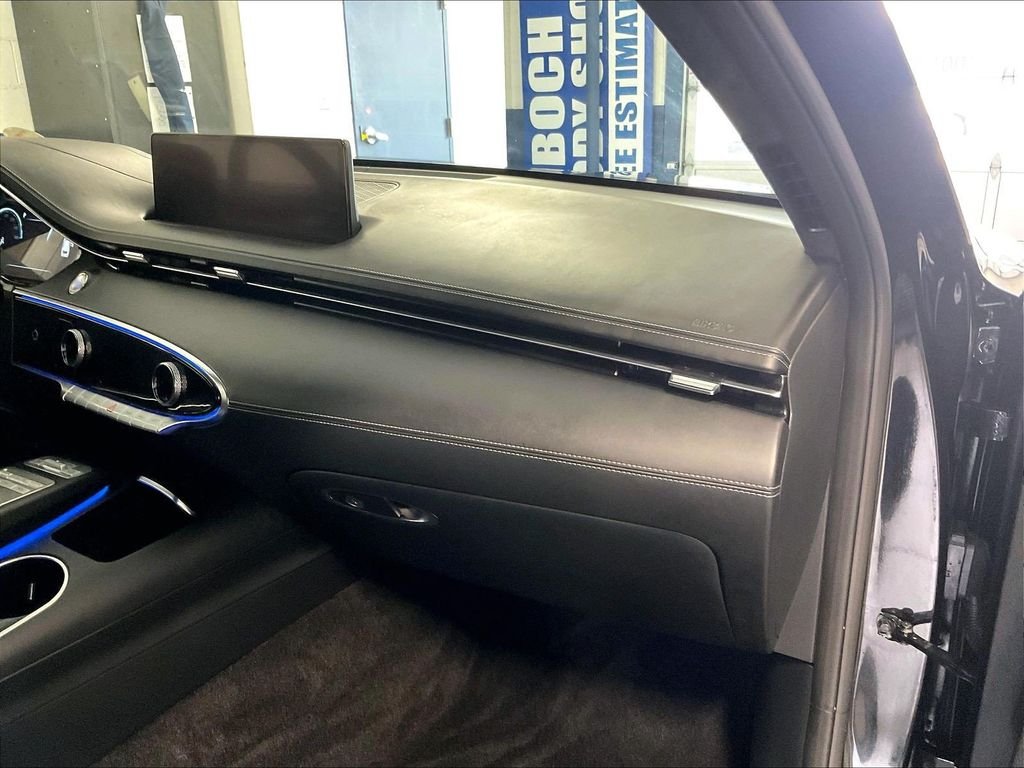 Used 2023 Black Genesis 3.5T Sport image 13