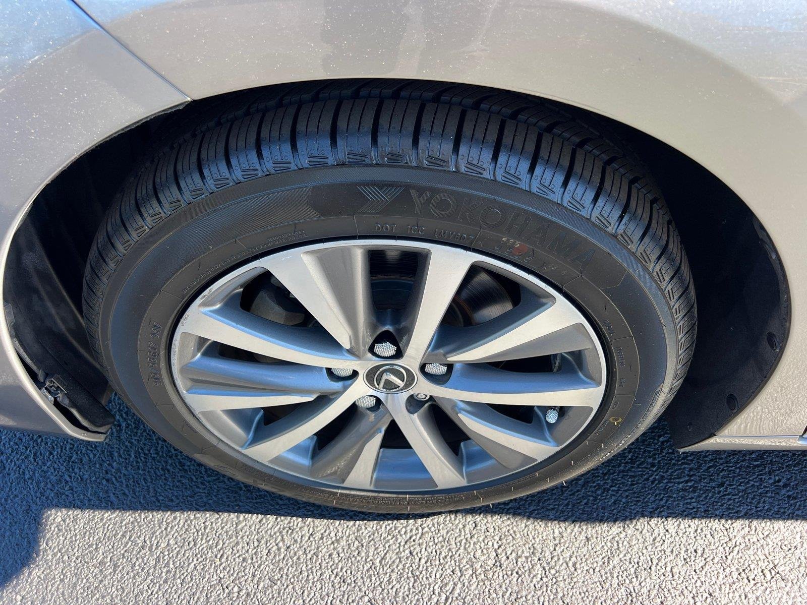 Used 2019 Atomic Silver Lexus ES 350 image 11