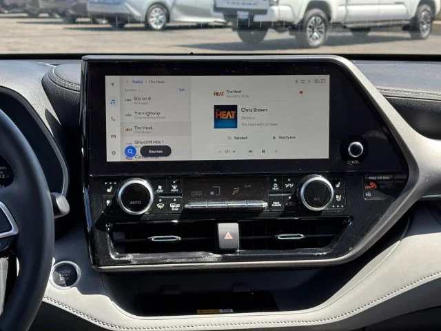 2024 Toyota Highlander Limited - Photo 18