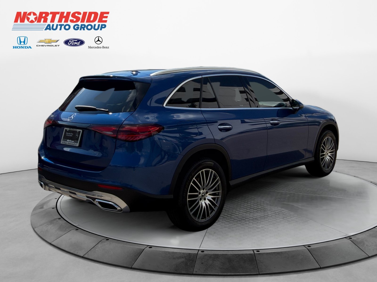 New 2026 Starling Blue Metallic Mercedes-Benz GLC 300 image 32