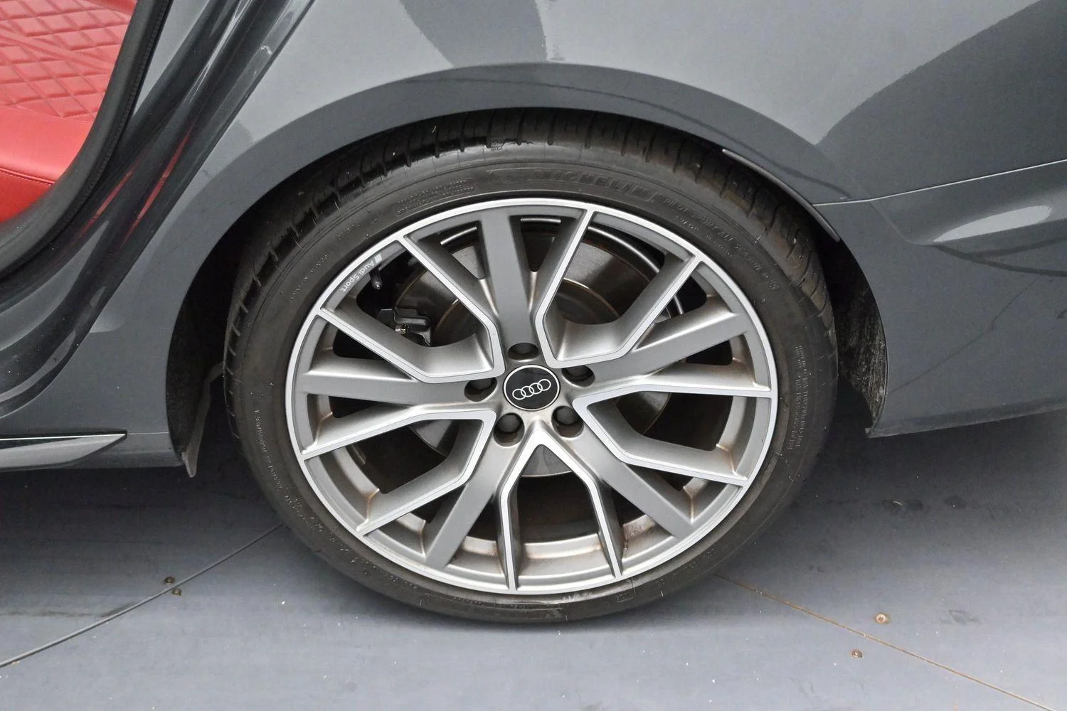 Used 2024 Daytona Gray Pearl Effect Audi Premium Plus image 32