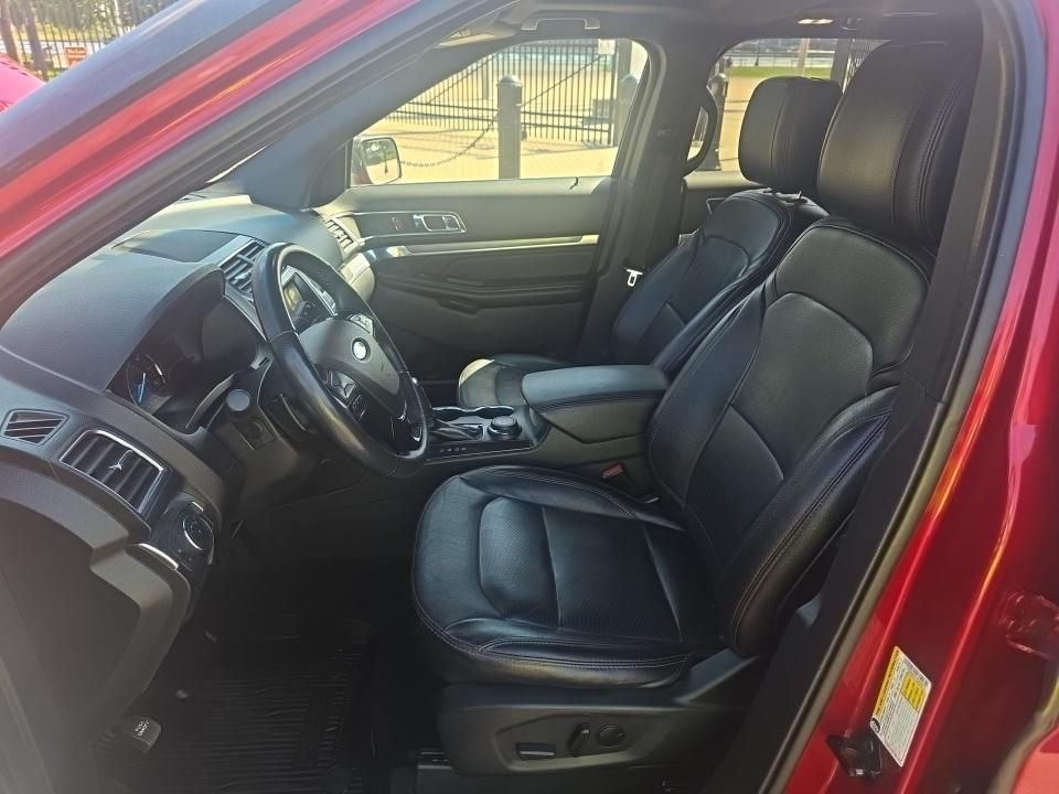 Used 2019 Red Ford Sport image 5