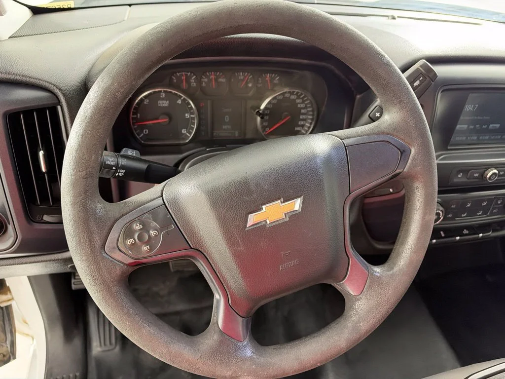 Used 2016 SUMMIT WHITE Chevrolet Work Truck image 27