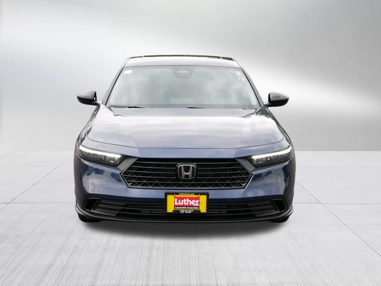 Used 2026 Canyon River Blue Metallic Honda SE image 2
