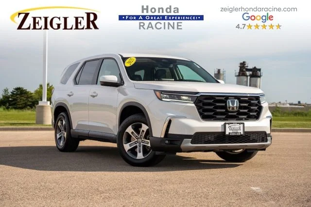 Used 2025 White Honda EX-L image 1