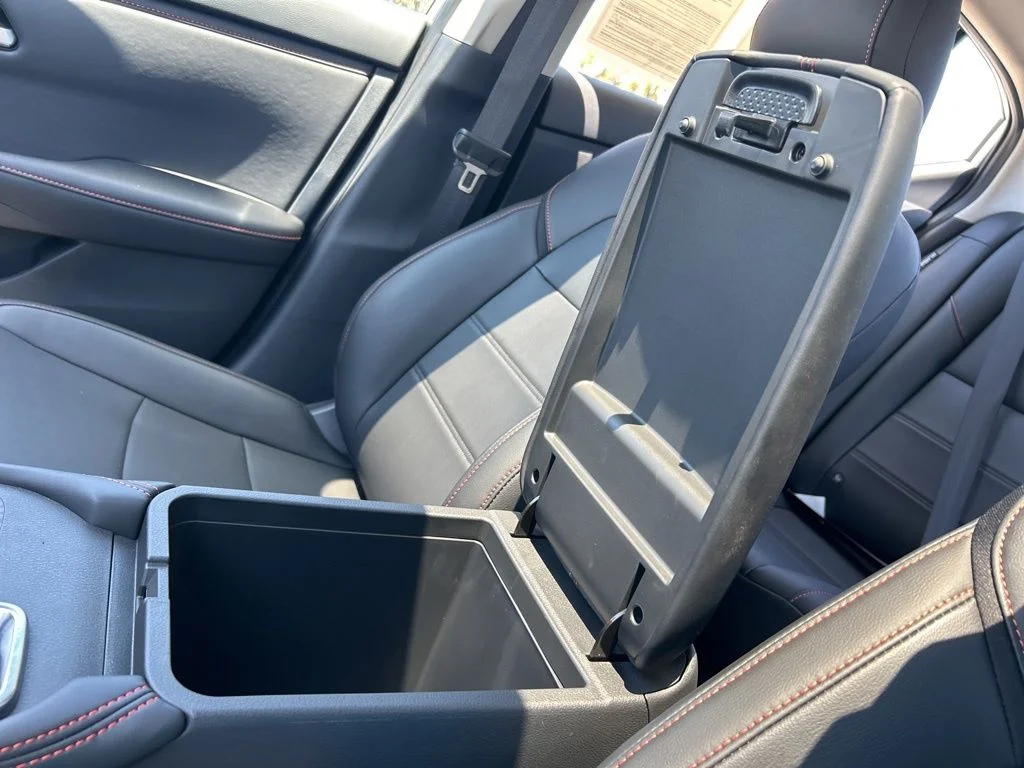 2025 Nissan Sentra SR - Photo 39