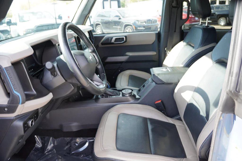Used 2023 Azure Gray Metallic Tri-Coat Ford Wildtrak image 16