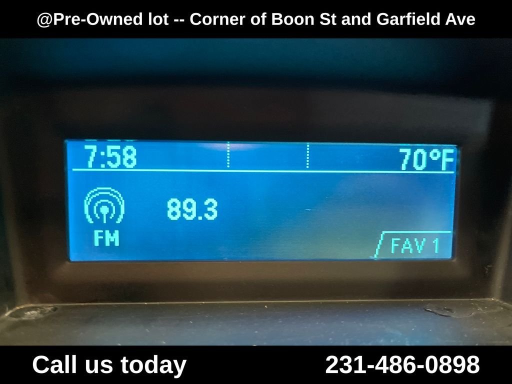 Used 2014 Blue Chevrolet 1LT image 20