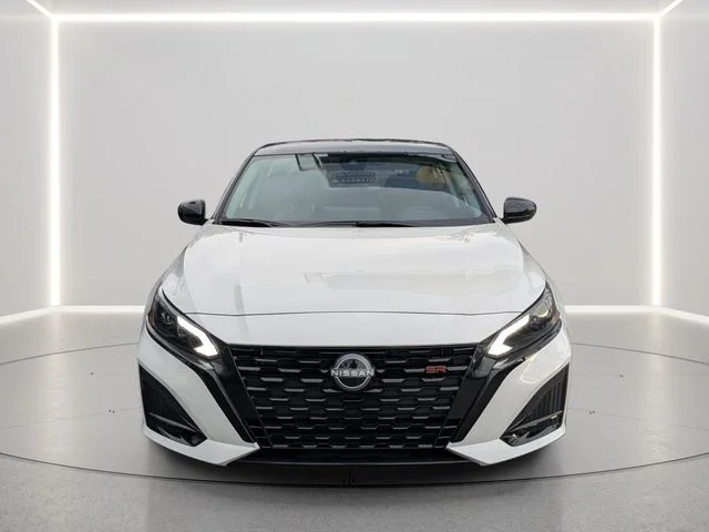 New 2026 Pearl White TriCoat / Super Black Two-tone Nissan SR Midnight Edition® image 5