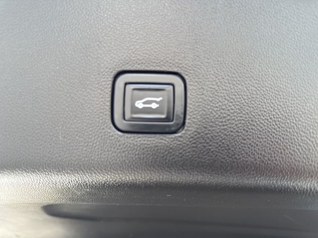 2020 Chevrolet Traverse 1LT - Photo 33