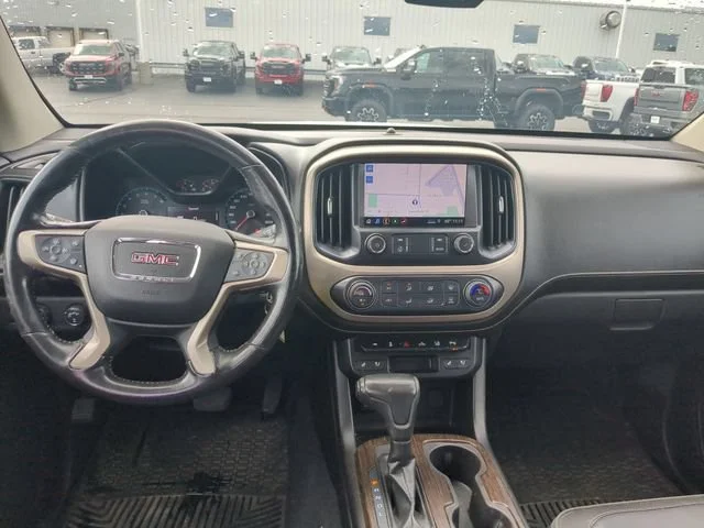 Used 2019 White GMC 4WD Denali image 15