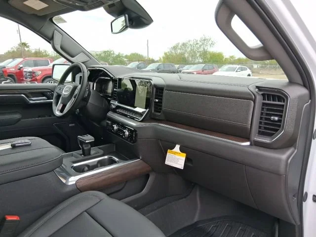 2026 GMC Sierra 1500 SLT - Photo 11