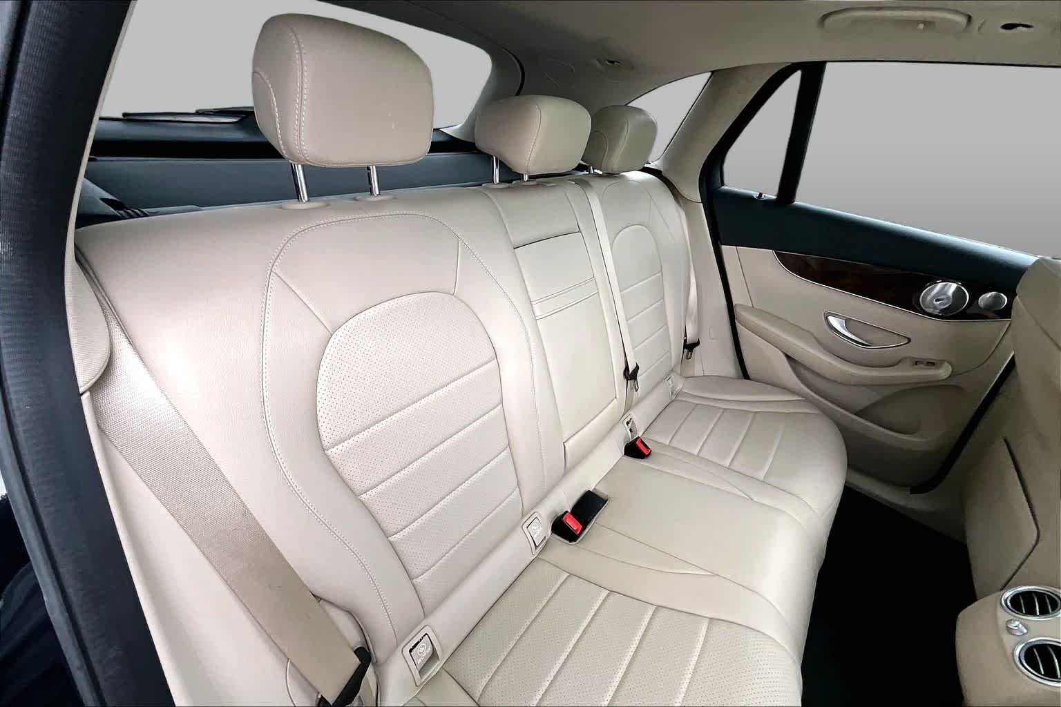 Used 2019 Black Mercedes-Benz GLC 300 image 20