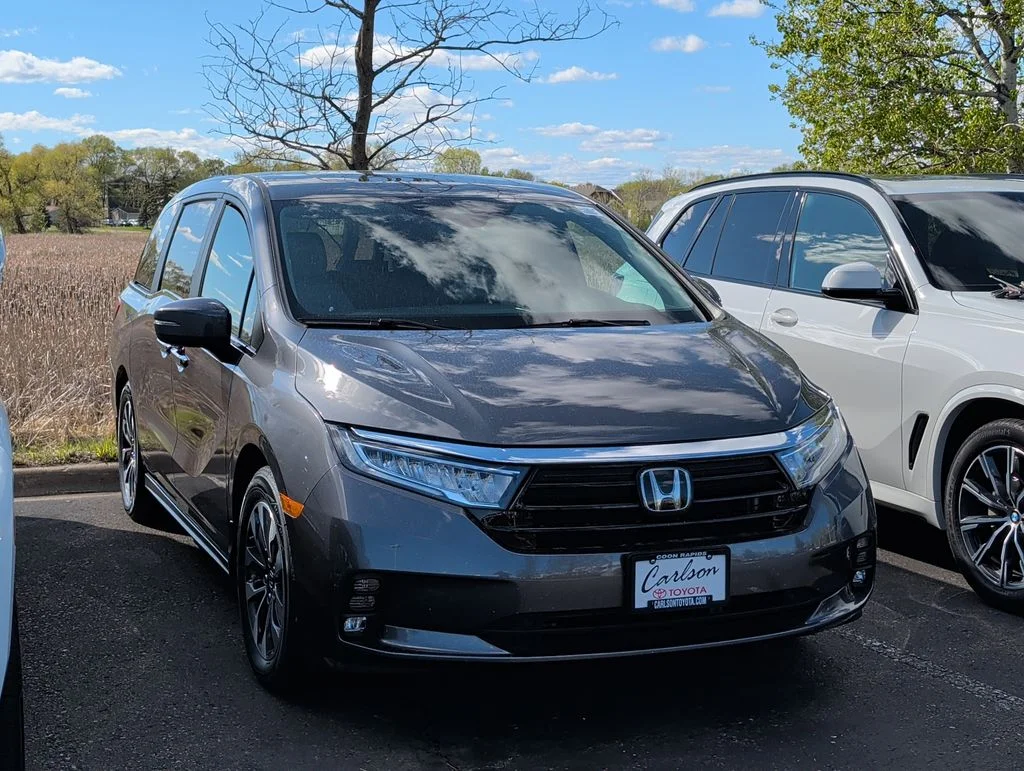 Used 2024 Honda Odyssey EX-L with VIN 5FNRL6H61RB016880 for sale in Minneapolis, Minnesota