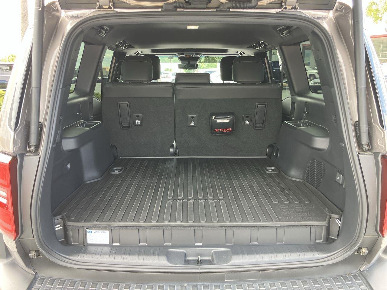 Used 2025 Silver (Meteor Shower) Toyota Base image 31