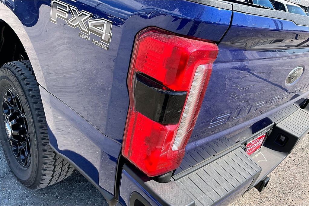 New 2026 Ford Super Duty F-250 Lariat 4D Crew Cab